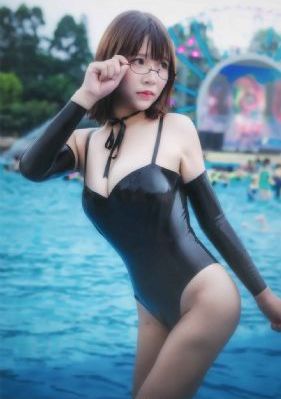 黄嘉千